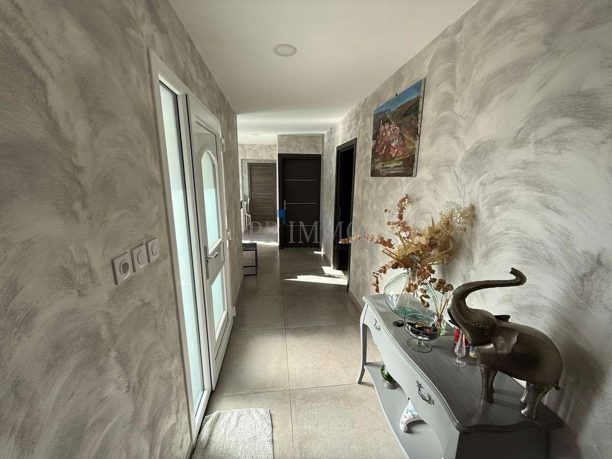 House Bagnols-en-Forêt