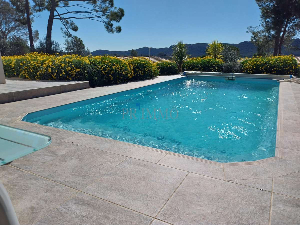 House Bagnols-en-Forêt