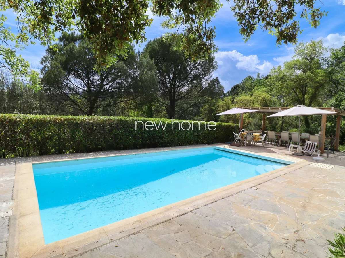 Maison Bagnols-en-Forêt