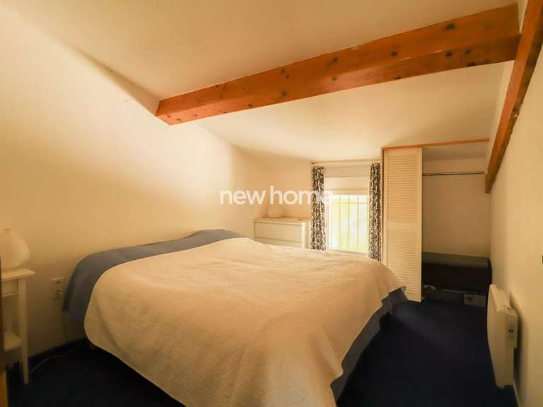 Maison Bagnols-en-Forêt - 4 chambres - 195m²