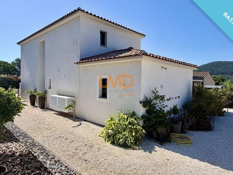 Maison Bagnols-en-Forêt - 4 chambres - 120m²