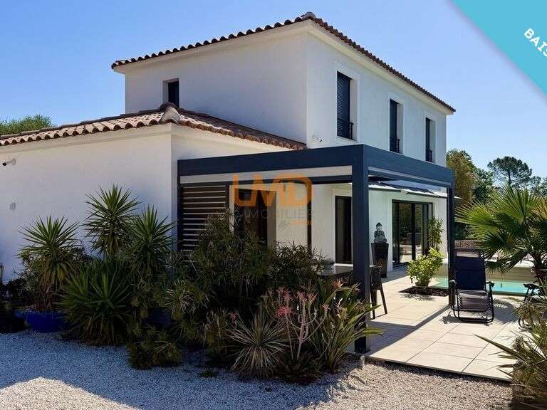 Maison Bagnols-en-Forêt - 4 chambres - 120m²