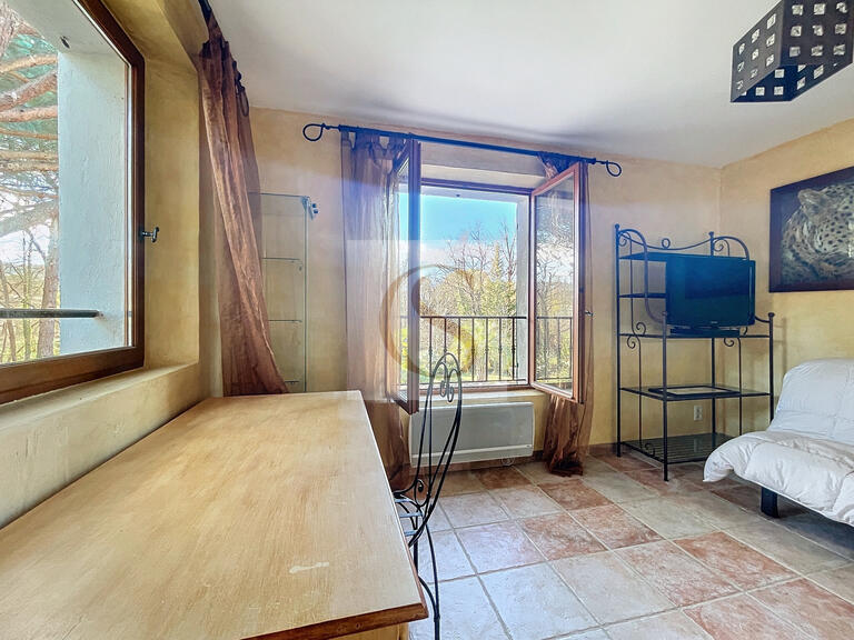 Villa Bagnols-en-Forêt - 4 chambres - 189m²