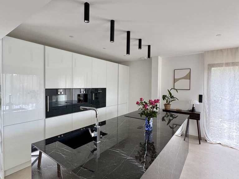 Villa Bagnols-en-Forêt - 3 chambres - 111m²