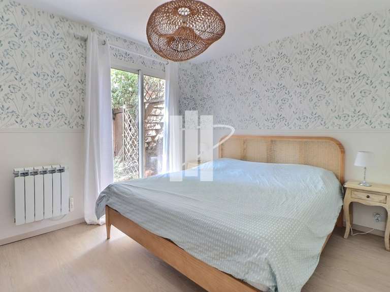 Villa Bagnols-en-Forêt - 4 chambres - 178m²