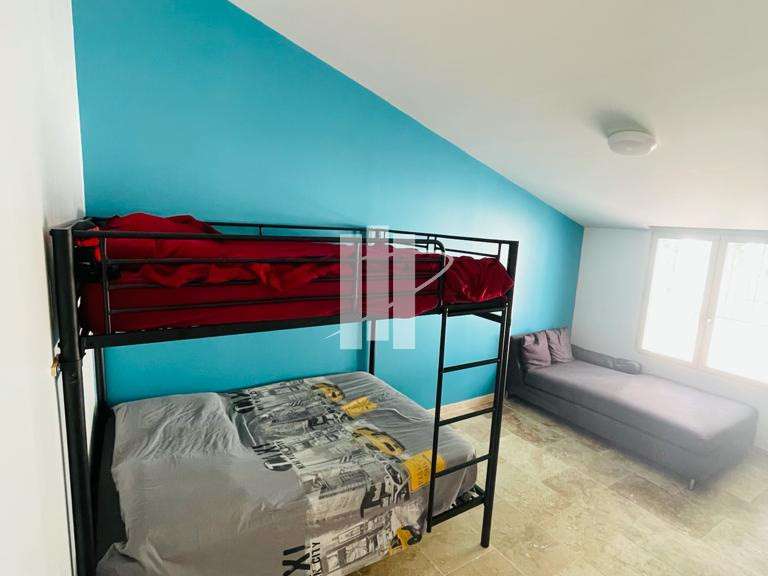 Villa Bagnols-en-Forêt - 4 chambres - 100m²