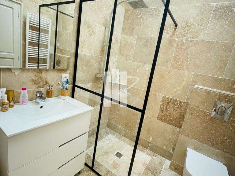 Villa Bagnols-en-Forêt - 4 chambres - 100m²