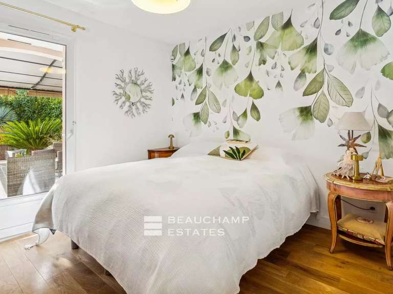 Villa Bagnols-en-Forêt - 4 chambres - 132m²