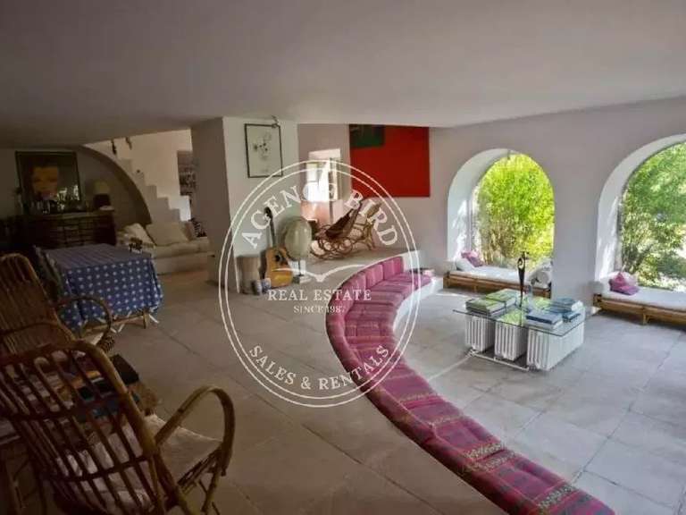 Villa Bagnols-en-Forêt - 10 chambres - 600m²