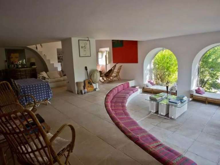 Villa Bagnols-en-Forêt - 10 chambres - 600m²