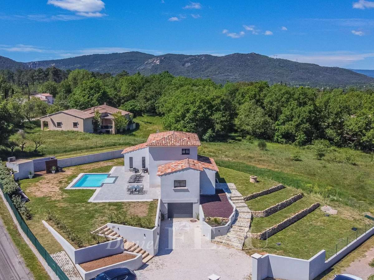 Villa Bagnols-en-Forêt