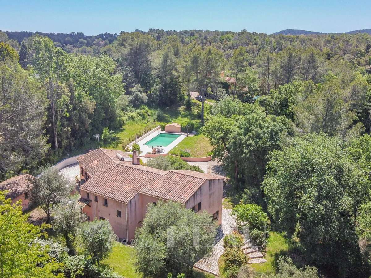 Villa Bagnols-en-Forêt