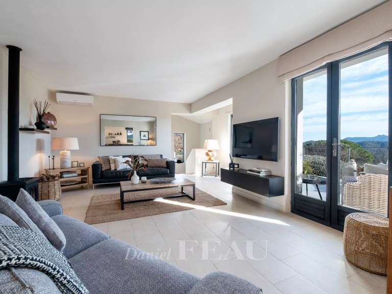 Villa avec Vue sur mer Bagnols-en-Forêt - 3 chambres - 120m²