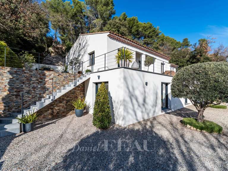 Villa avec Vue sur mer Bagnols-en-Forêt - 3 chambres - 120m²