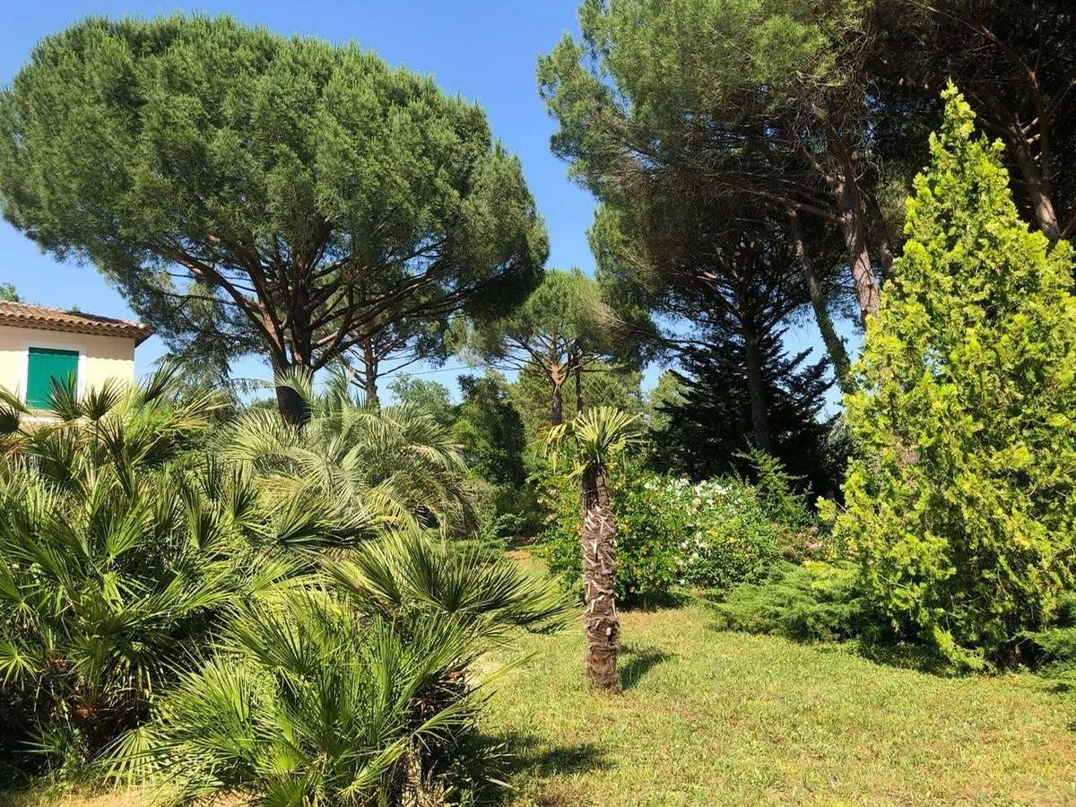 Villa Bagnols-en-Forêt