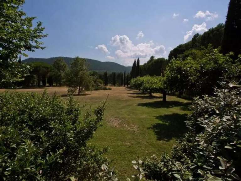 Villa Bagnols-en-Forêt - 10 bedrooms - 600m²