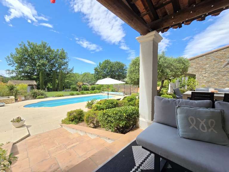 Villa Bagnols-en-Forêt - 3 chambres - 290m²