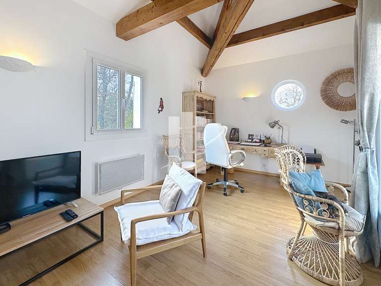 Villa Bagnols-en-Forêt - 4 chambres - 145m²