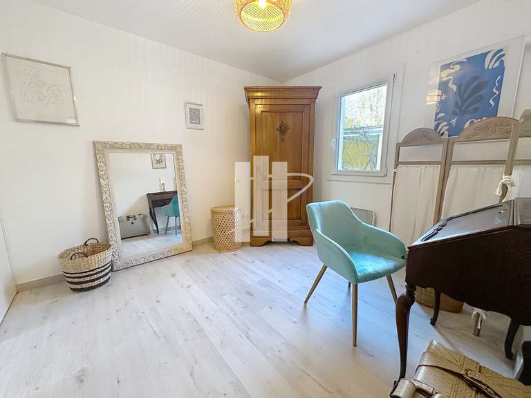 Villa Bagnols-en-Forêt - 4 chambres - 145m²