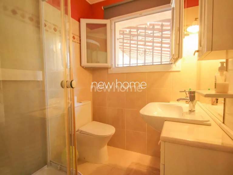 Villa Bagnols-en-Forêt - 5 bedrooms - 142m²