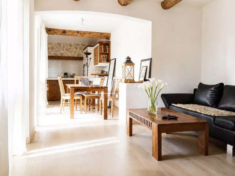 Villa Bagnols-en-Forêt - 3 chambres - 150m²