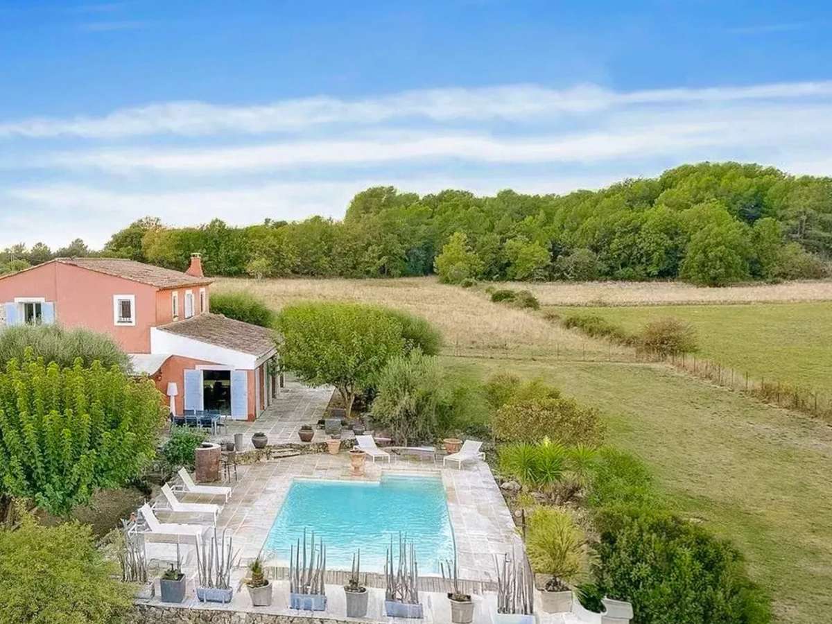 Villa Bagnols-en-Forêt