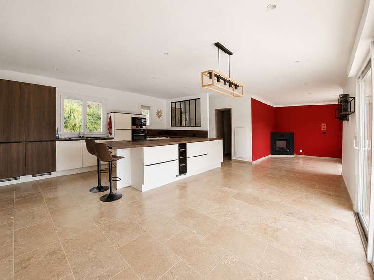 Villa Bagnols-en-Forêt - 115m²