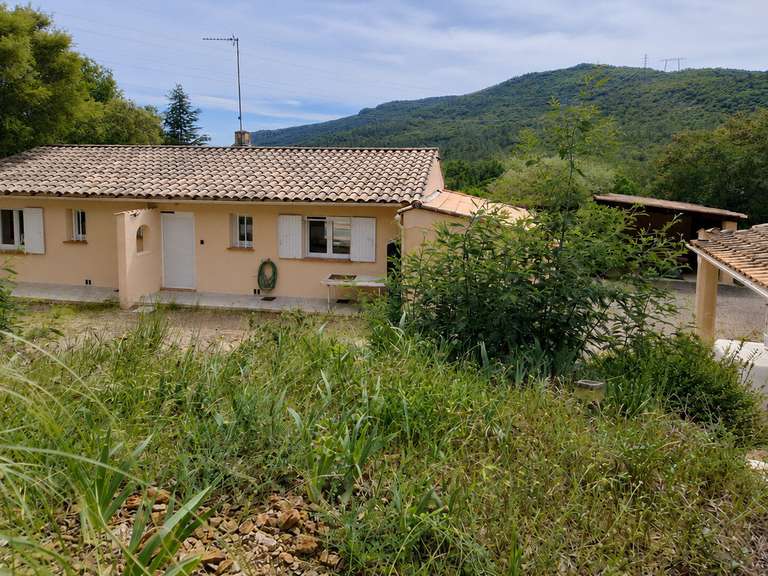 Villa Bagnols-en-Forêt - 115m²