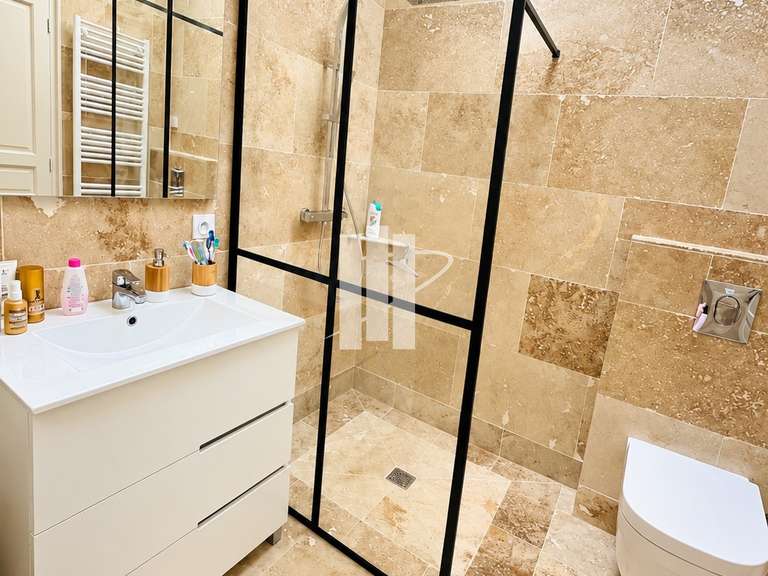 Villa Bagnols-en-Forêt - 4 chambres - 100m²