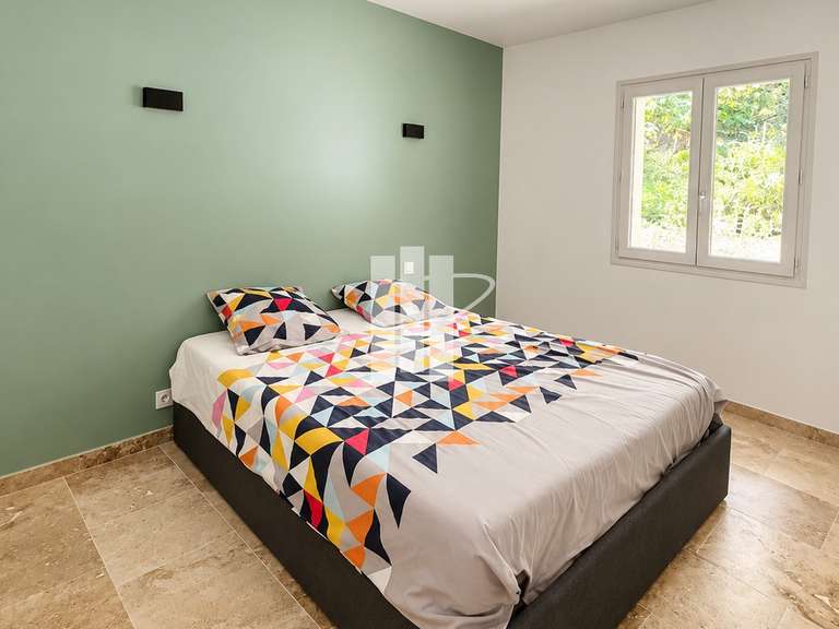 Villa Bagnols-en-Forêt - 4 chambres - 100m²