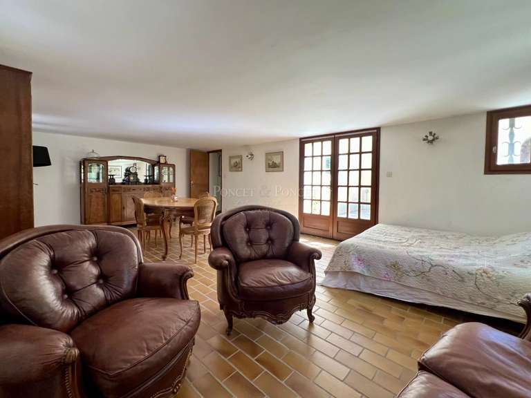 House Bagnols-sur-Cèze - 5 bedrooms - 265m²