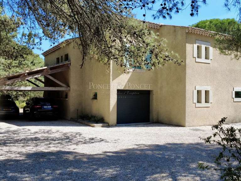 House Bagnols-sur-Cèze - 5 bedrooms - 265m²