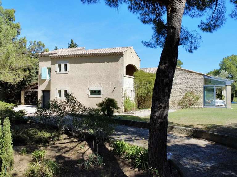 House Bagnols-sur-Cèze - 5 bedrooms - 265m²