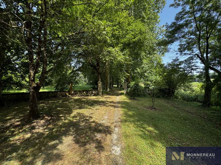 Maison Baignes-Sainte-Radegonde - 11 chambres - 608m²