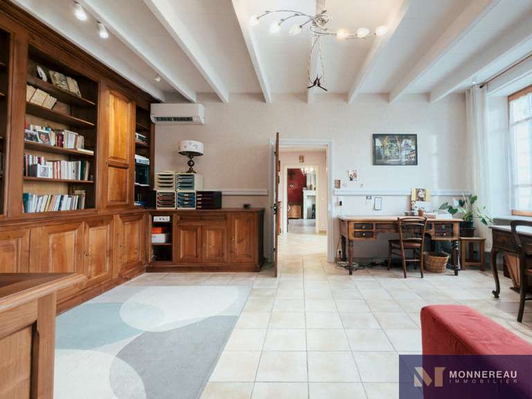 Maison Baignes-Sainte-Radegonde - 10 chambres - 425m²