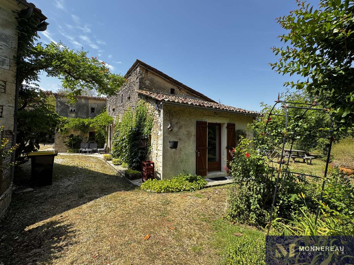 House Baignes-Sainte-Radegonde