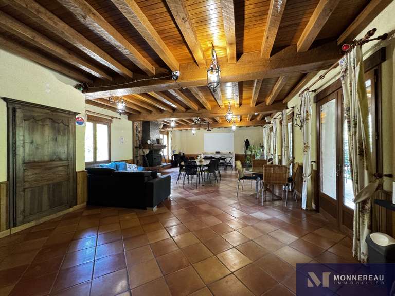 House Baignes-Sainte-Radegonde - 11 bedrooms - 608m²