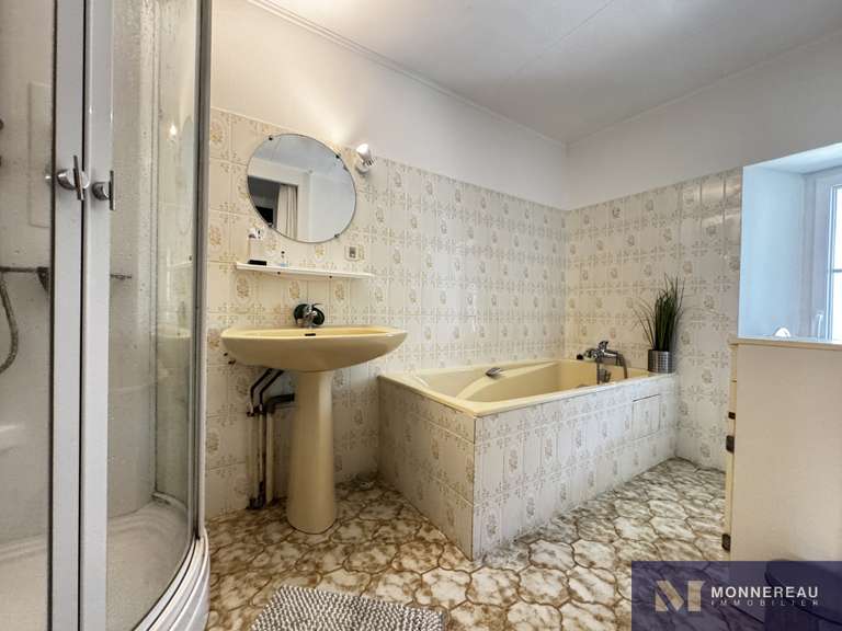 House Baignes-Sainte-Radegonde - 11 bedrooms - 608m²