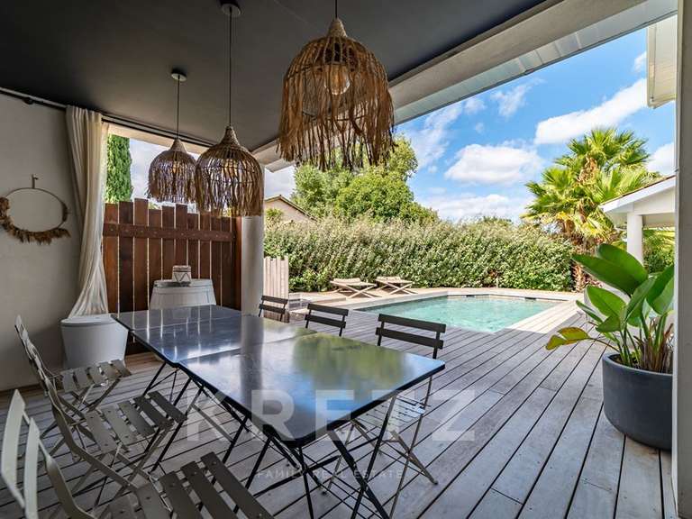 Maison Baillargues - 6 chambres - 240m²