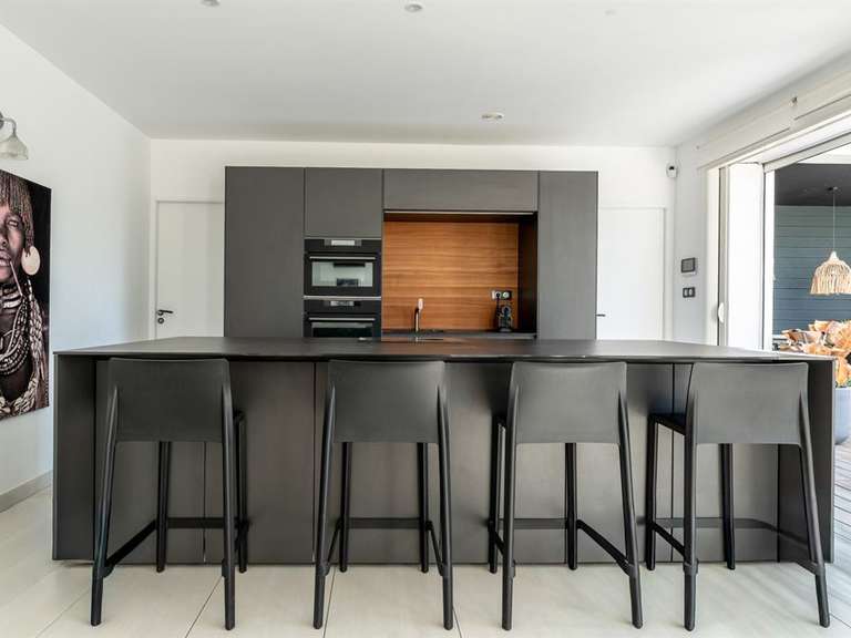 Maison Baillargues - 4 chambres - 240m²