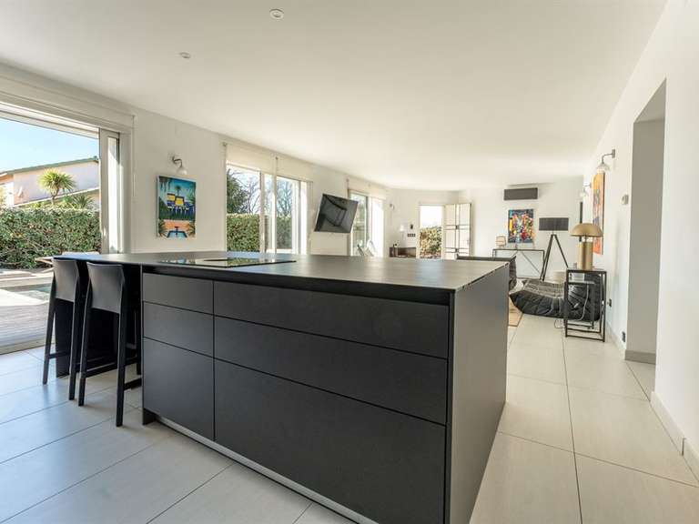 Maison Baillargues - 4 chambres - 240m²