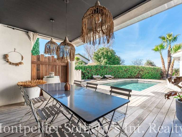 Maison Baillargues - 4 chambres - 240m²