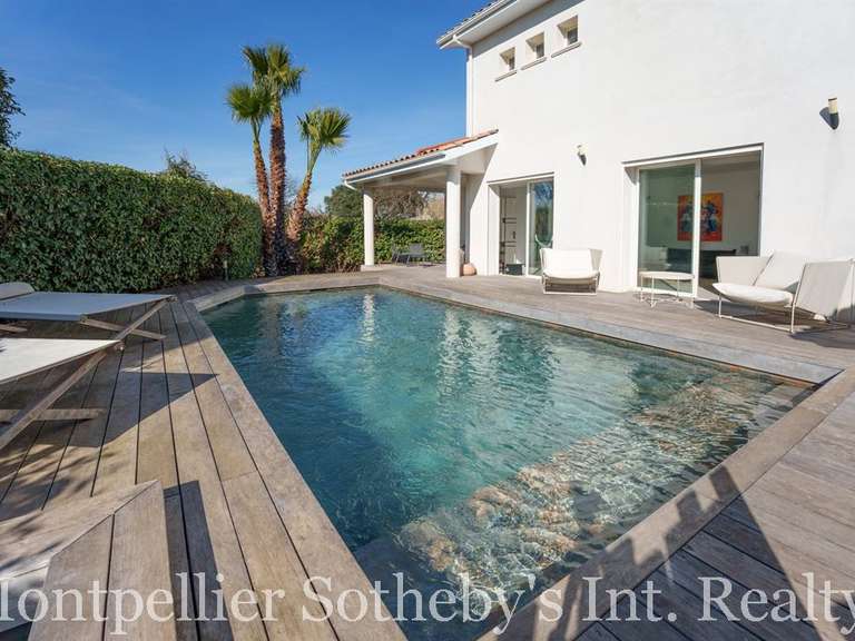 Maison Baillargues - 4 chambres - 240m²