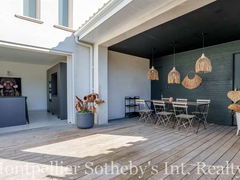 Maison Baillargues - 4 chambres - 240m²
