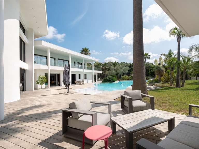 Propriété Baillargues - 8 chambres - 853m²