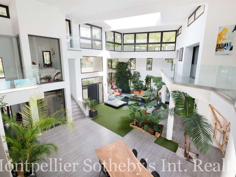 Propriété Baillargues - 8 chambres - 853m²