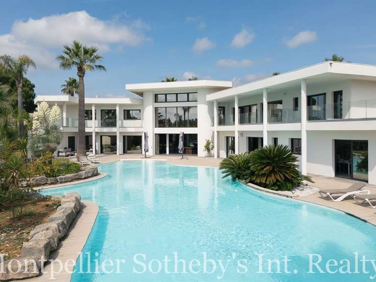 Propriété Baillargues - 8 chambres - 853m²