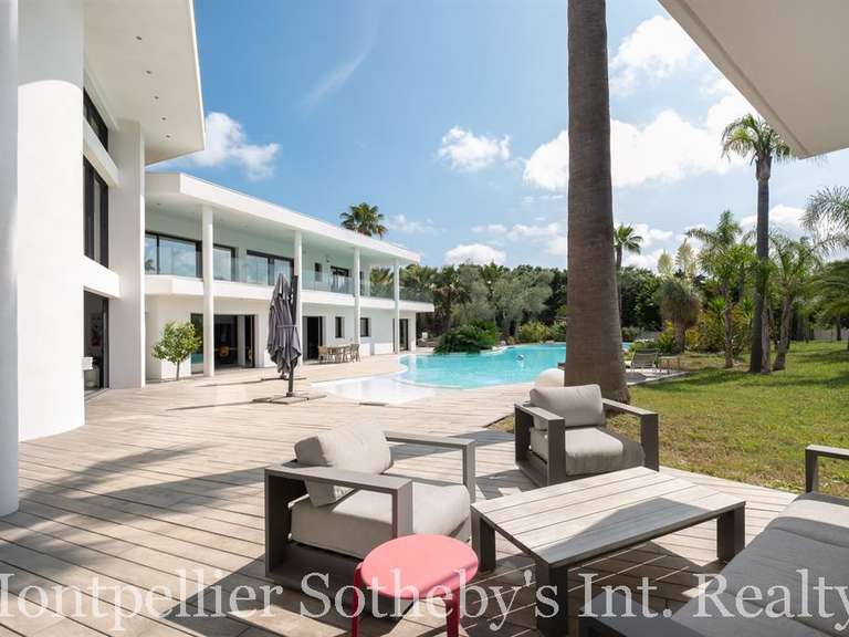 Propriété Baillargues - 8 chambres - 853m²