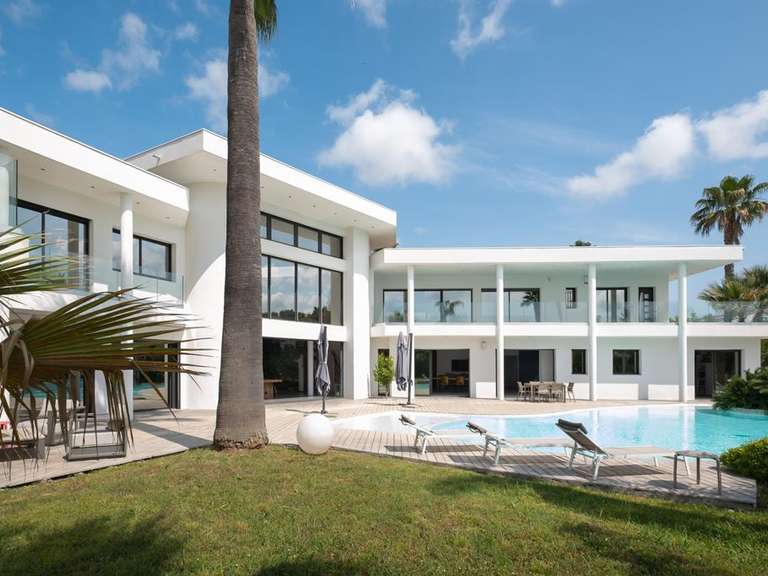 Propriété Baillargues - 8 chambres - 853m²