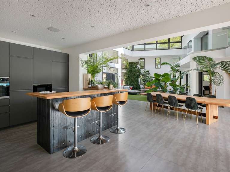 Propriété Baillargues - 8 chambres - 853m²